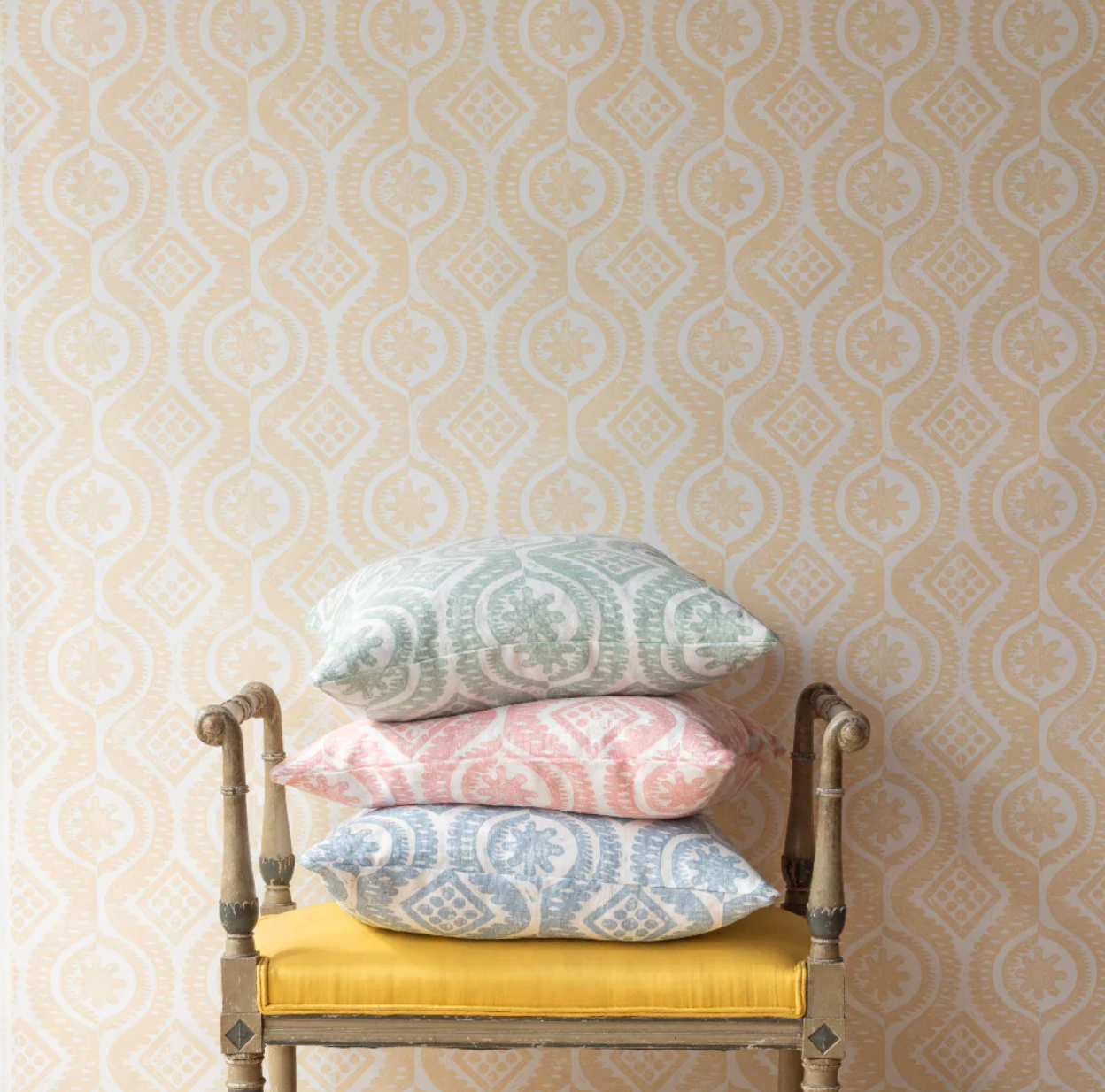 DAMASK WALLPAPER
