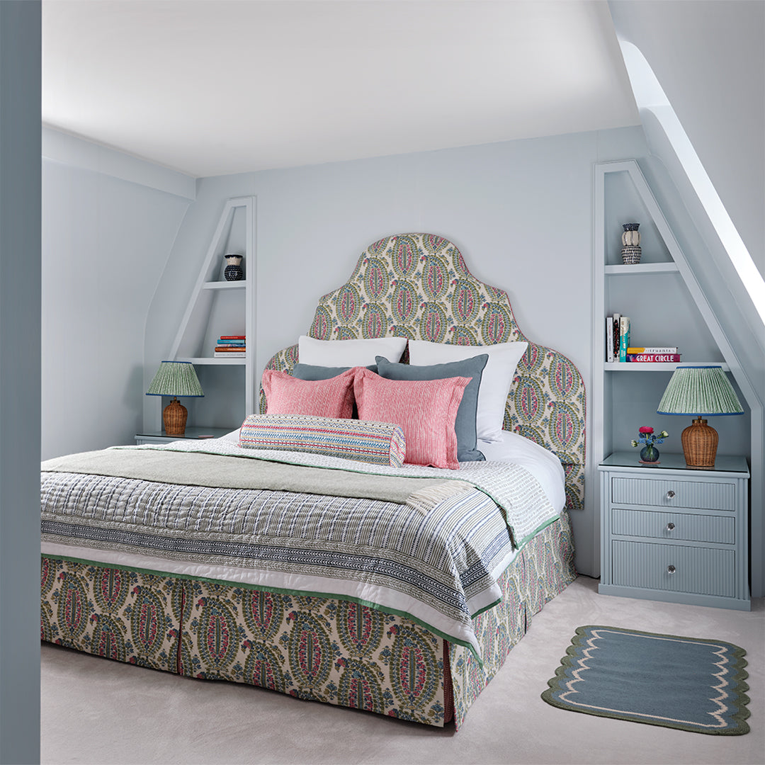 ANOUSHKA PINK