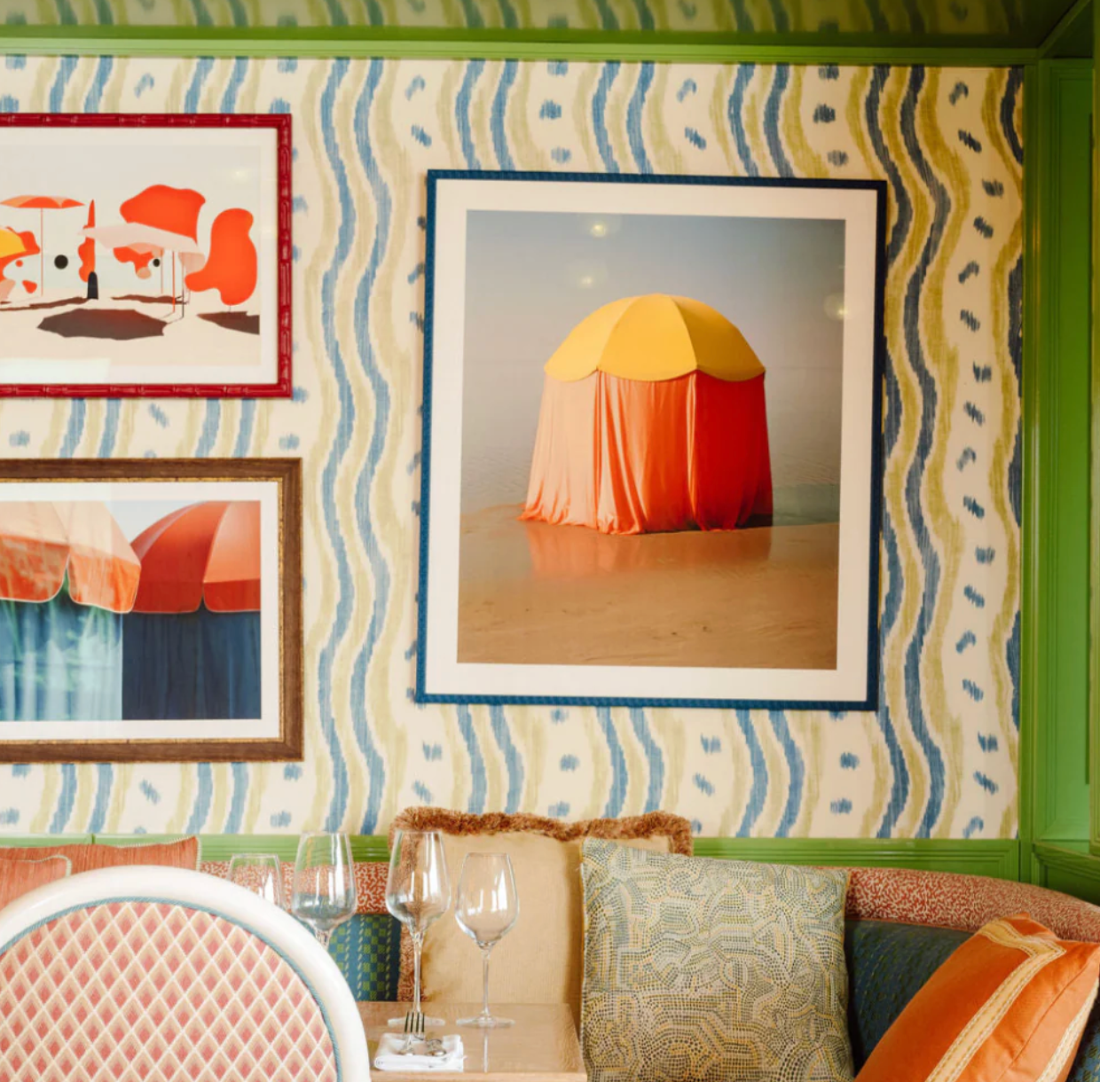 IKAT STRIPE WALLPAPER