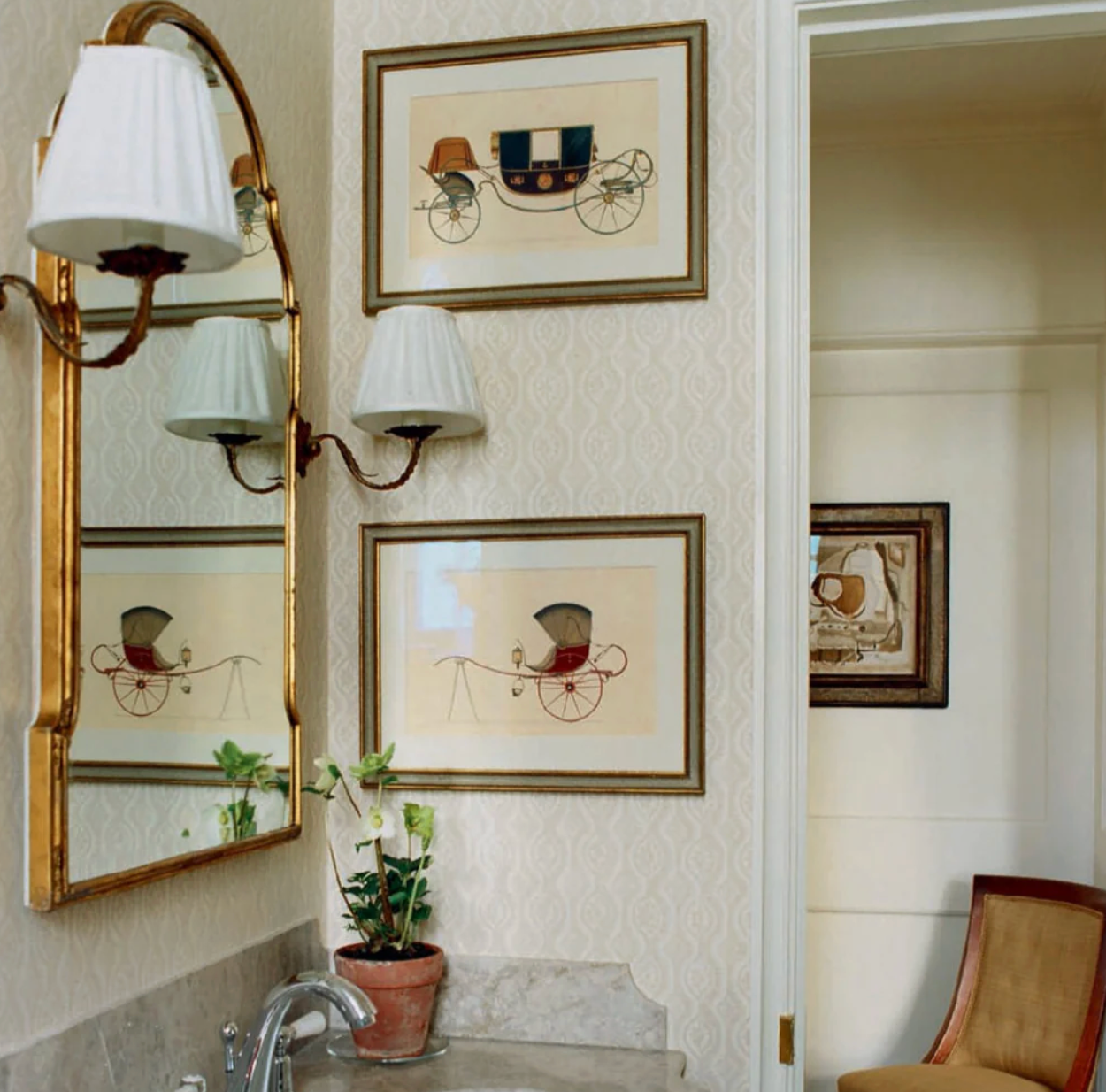 SMALL DAMASK WALLPAPER